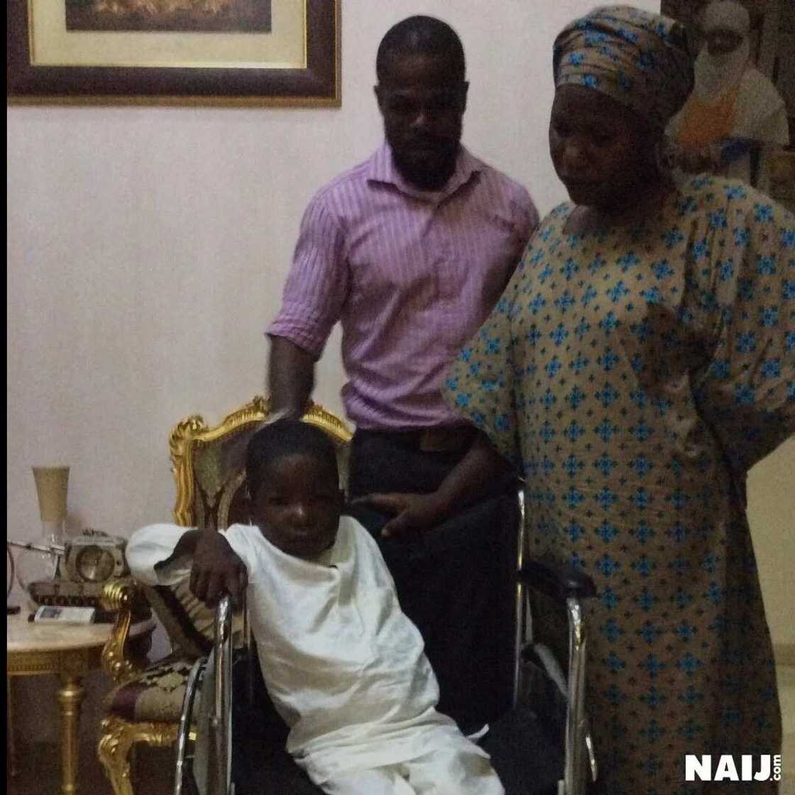 Nigerians react as Senator Dino Melaye seek funds to help 6-year-old boy paralysed by Boko Haram (photos)