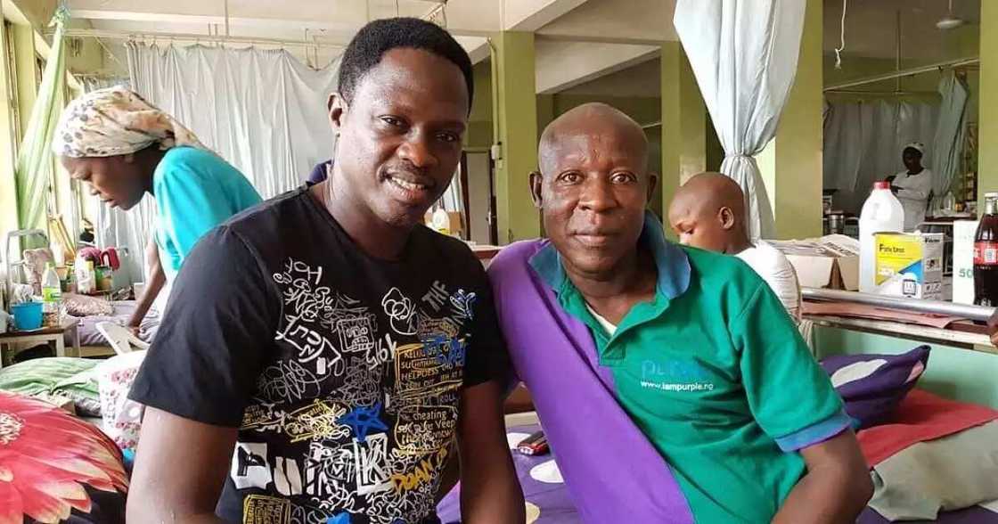 Kannywood: Ali Nuhu ziyarci Moda ziyara, yace yana murmurewa Kannywood: Ali Nuhu ziyarci Moda ziyara, yace yana murmurewa