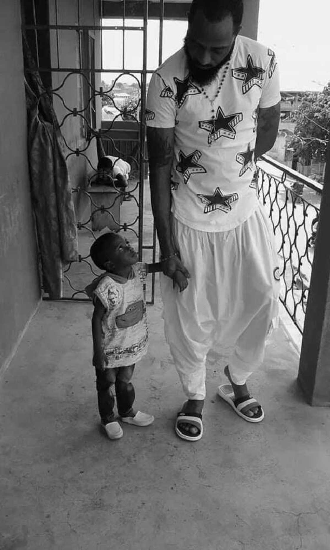 Nigerian guy discovers the boy he thought he fathered is not his after three years Nigerian guy discovers the boy he thought he fathered is not his after three years