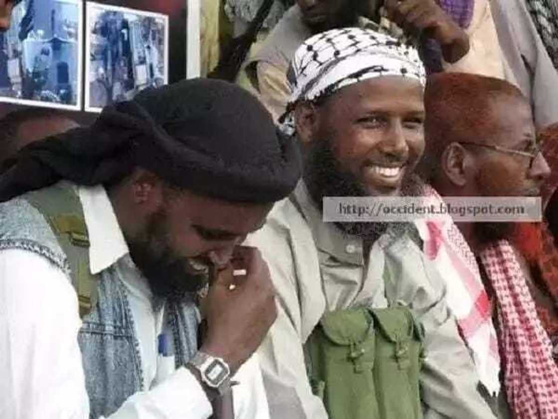 Shugaban ƙungiyar ta’addanci ‘Al-Shabab’ ya miƙa wuya ga gwamnatin ƙasar Somalia Shugaban ƙungiyar ta’addanci ‘Al-Shabab’ ya miƙa wuya ga gwamnatin ƙasar Somalia