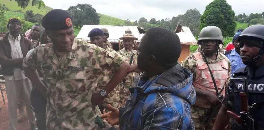 Yanzu-yanzu: Shugaba Muhammadu Buhari zai kai ziyara jihar Taraba yau Yanzu-yanzu: Shugaba Muhammadu Buhari zai kai ziyara jihar Taraba yau