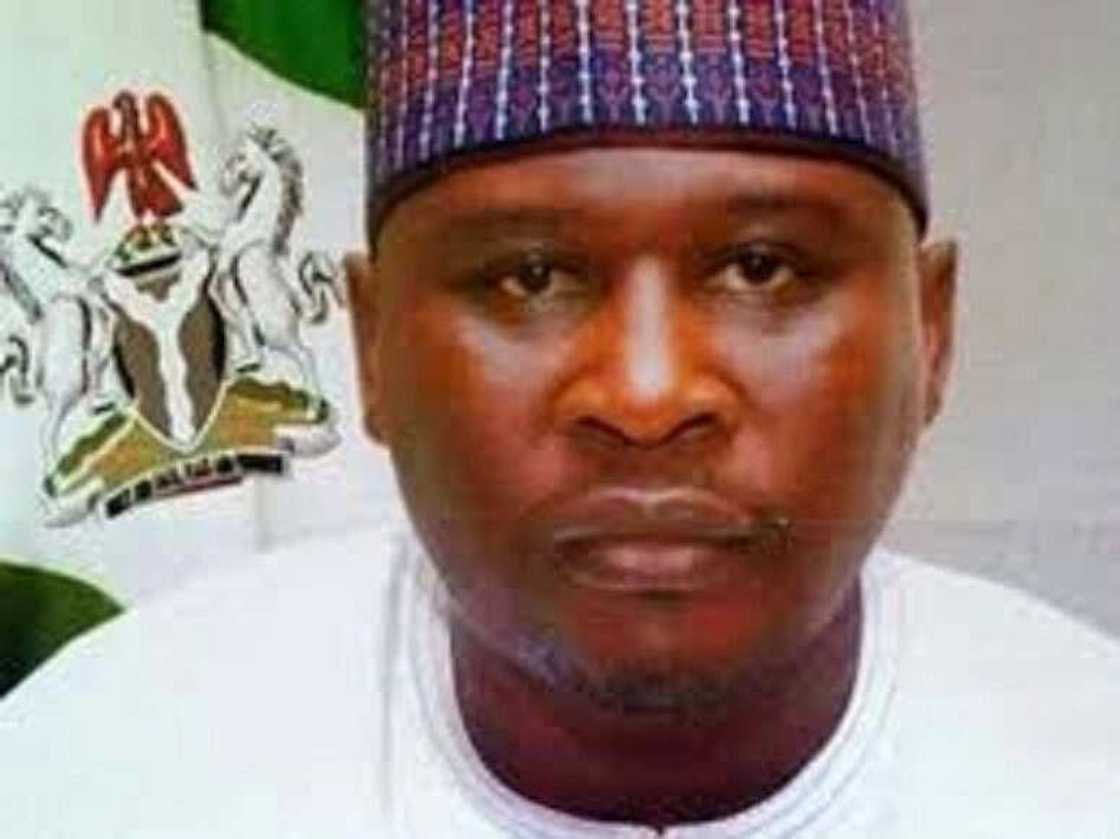 Tsofaffin Gwamnoni 11 da EFCC da sanya a gaba kuma har ta ga bayan wasu Tsofaffin Gwamnoni 11 da EFCC da sanya a gaba kuma har ta ga bayan wasu