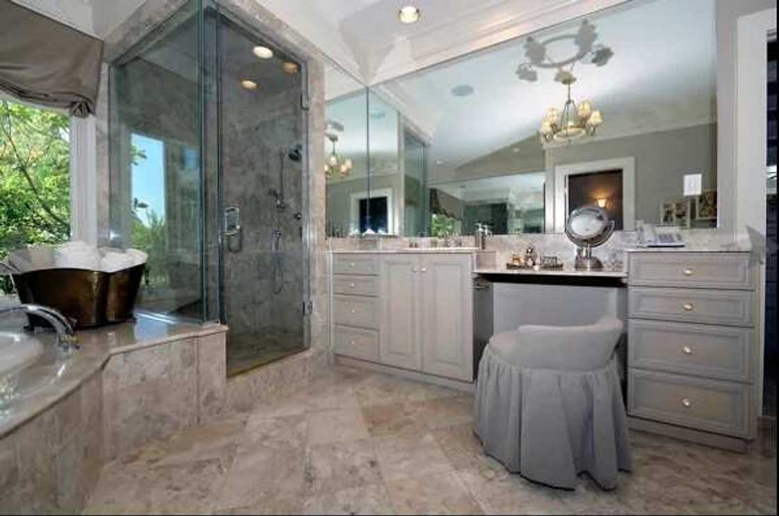 Dangote's multi-million dollar Abuja mansion (photos) Dangote's multi-million dollar Abuja mansion (photos)