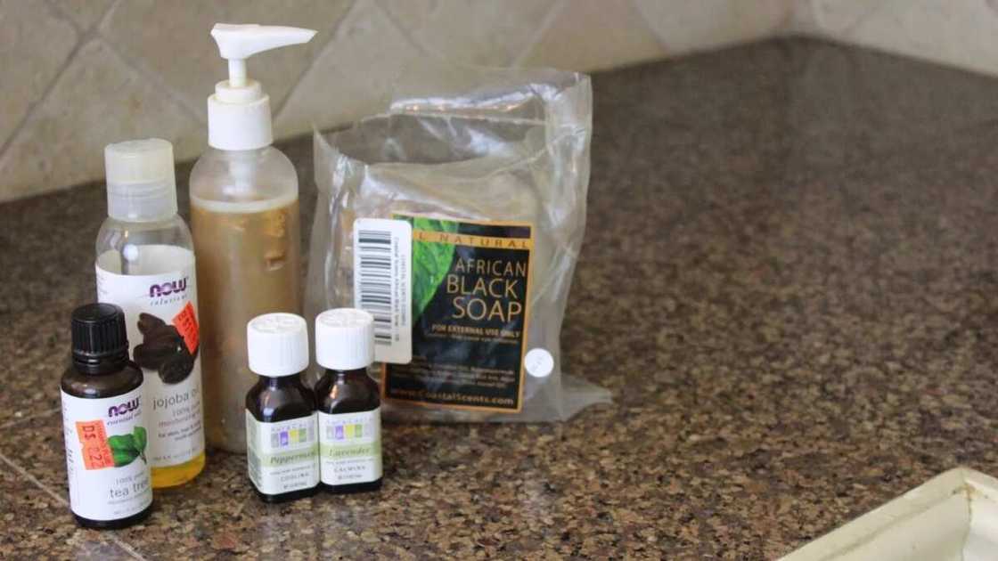 Black soap shampoo Black soap shampoo