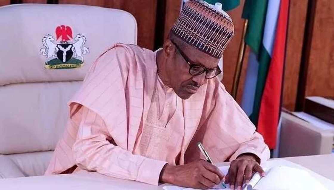 Nade-naden mukamai: Bincike ya nuna Buhari ya fifita kudu sama da arewa Nade-naden mukamai: Bincike ya nuna Buhari ya fifita kudu sama da arewa