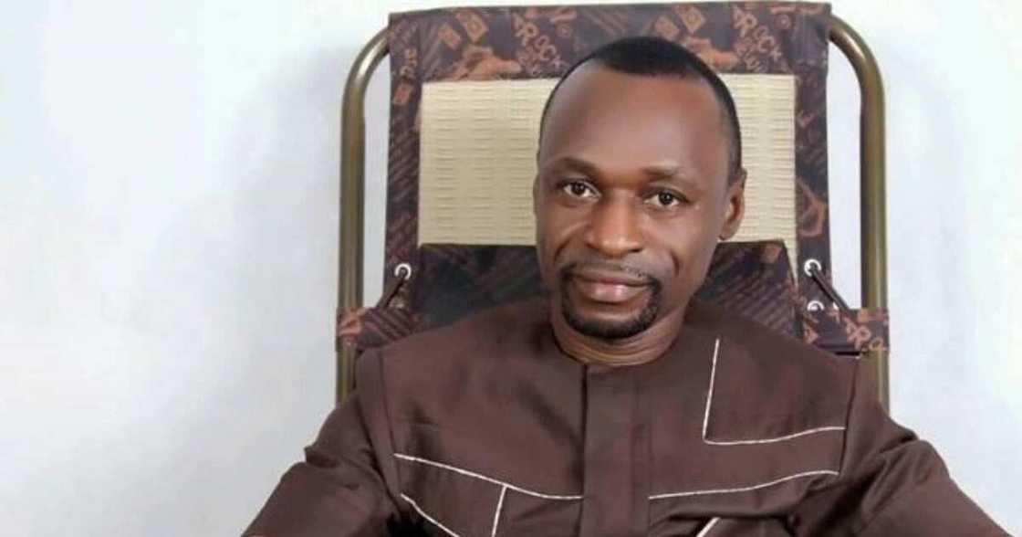 Hadimin wani gwamnan PDP ya yi murabus ya kuma fice daga jam’iyyar Hadimin wani gwamnan PDP ya yi murabus ya kuma fice daga jam’iyyar