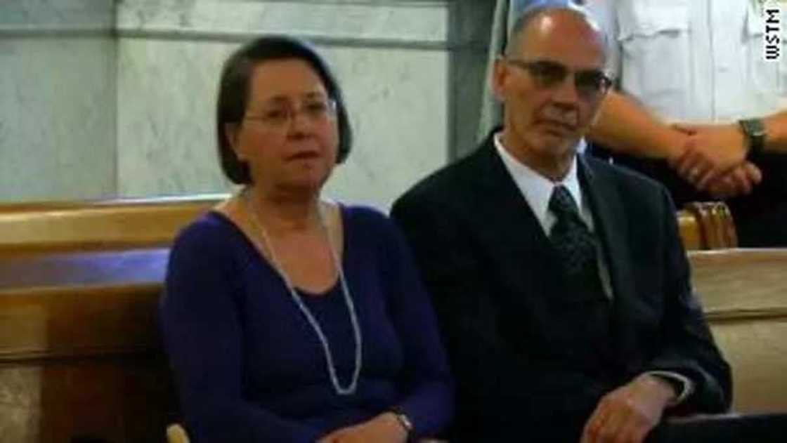 Parents take their 30-year-old son to court because he refuses to move out of their house Parents take their 30-year-old son to court because he refuses to move out of their house