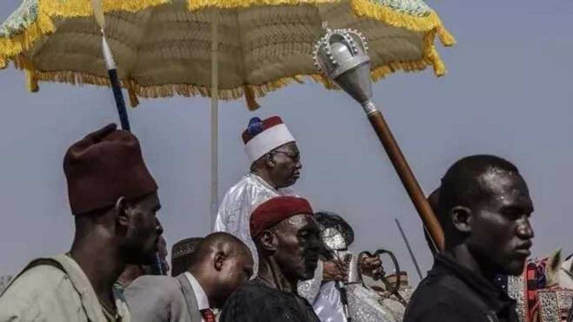 Kundin tarihi: Hotunan masarautar Borno da sarakunan ta na shekaranjiya, jiya da yau Kundin tarihi: Hotunan masarautar Borno da sarakunan ta na shekaranjiya, jiya da yau