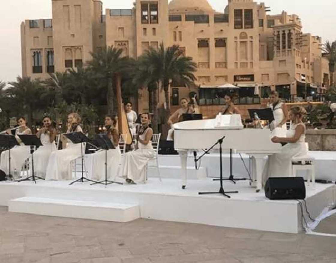 Hotunan shagalin bikin dan Atiku da aka yi a kasar Dubai Hotunan shagalin bikin dan Atiku da aka yi a kasar Dubai