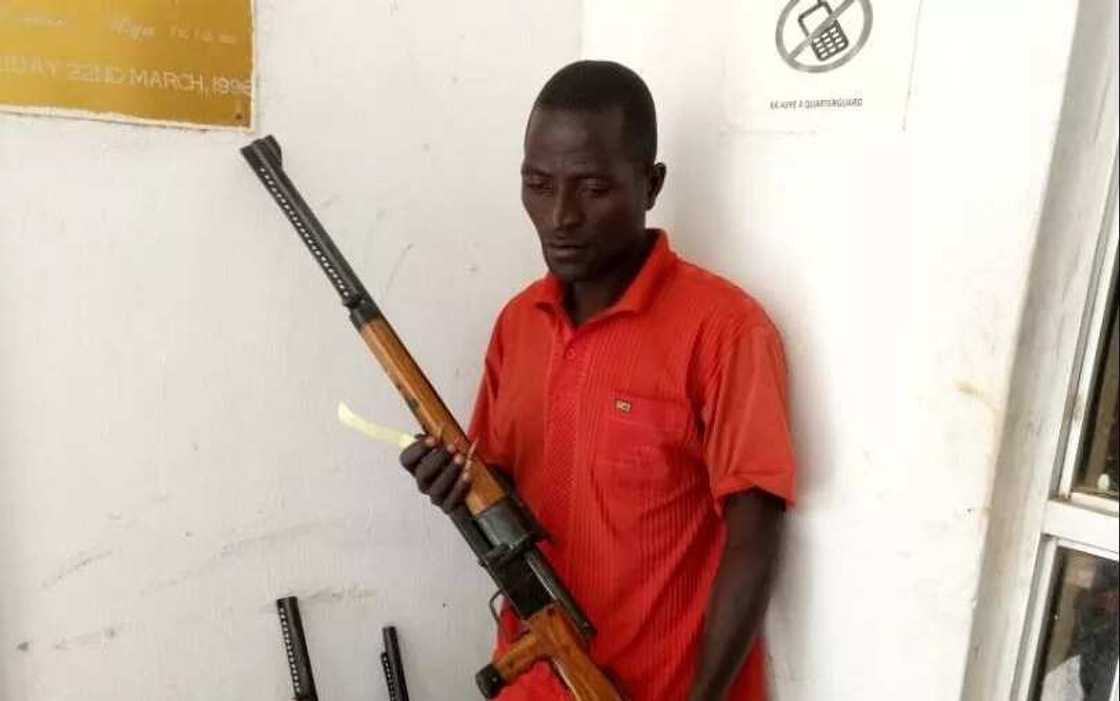 An kama mutumin dake kai makamai Benue a Jigawa An kama mutumin dake kai makamai Benue a Jigawa