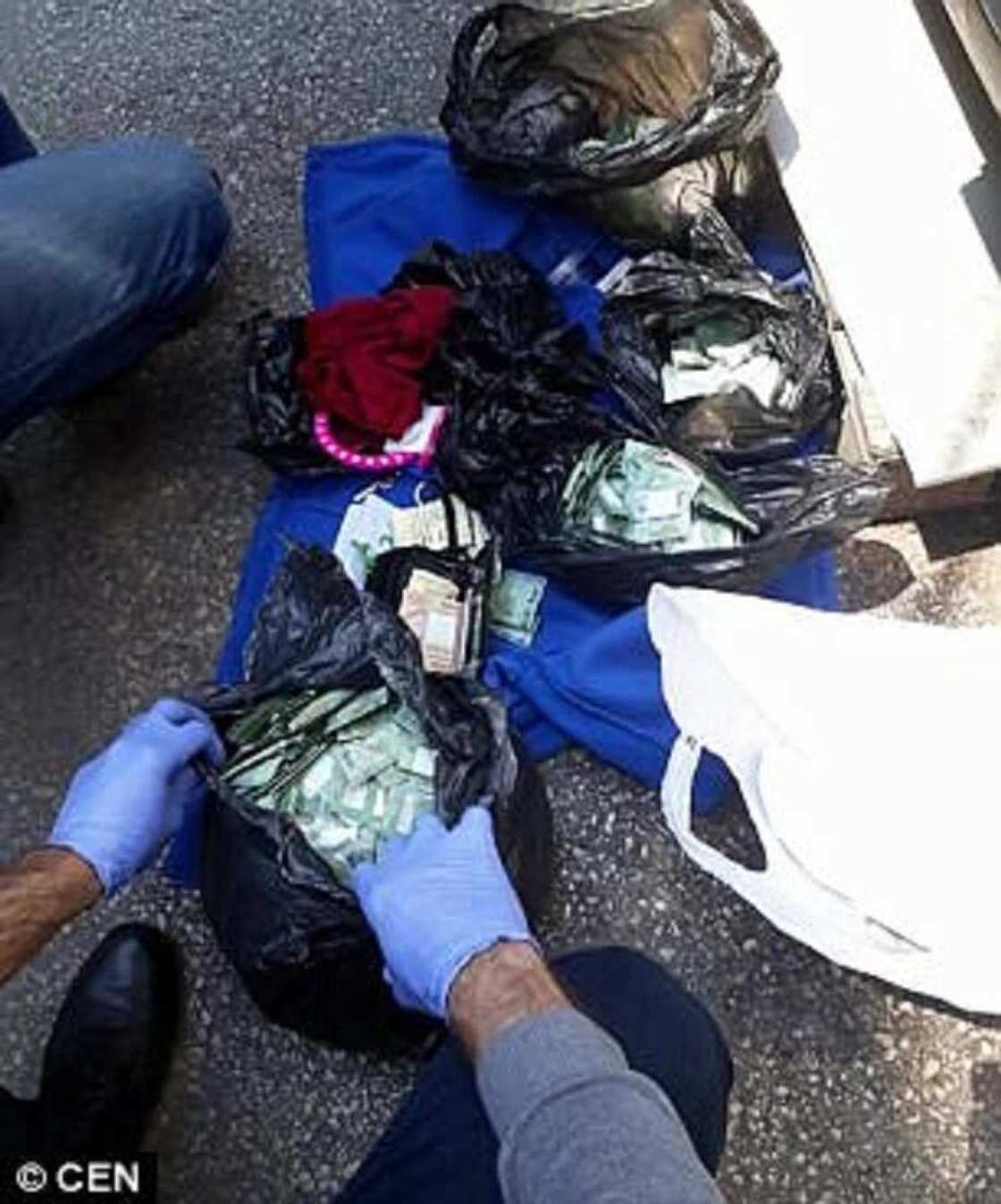 Abin al’ajabi: Labarin wata Nakasasshiyar Tsohuwa da ta Mutu ta bar Miliyoyin kudi Abin al’ajabi: Labarin wata Nakasasshiyar Tsohuwa da ta Mutu ta bar Miliyoyin kudi