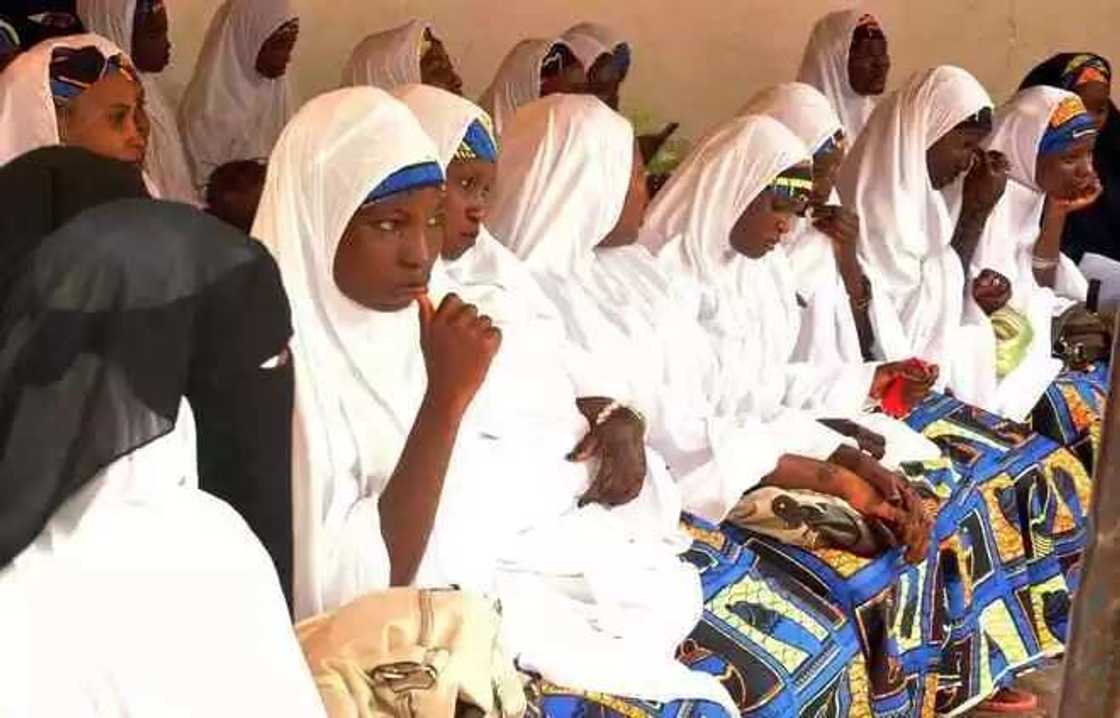 Dan kasuwa ya aurar da mata marayu da nakasassu 50 a jihar Yobe Dan kasuwa ya aurar da mata marayu da nakasassu 50 a jihar Yobe