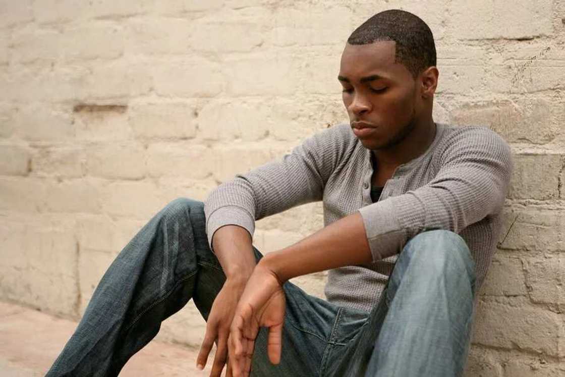 5 sure signs you are a phone addict 5 sure signs you are a phone addict