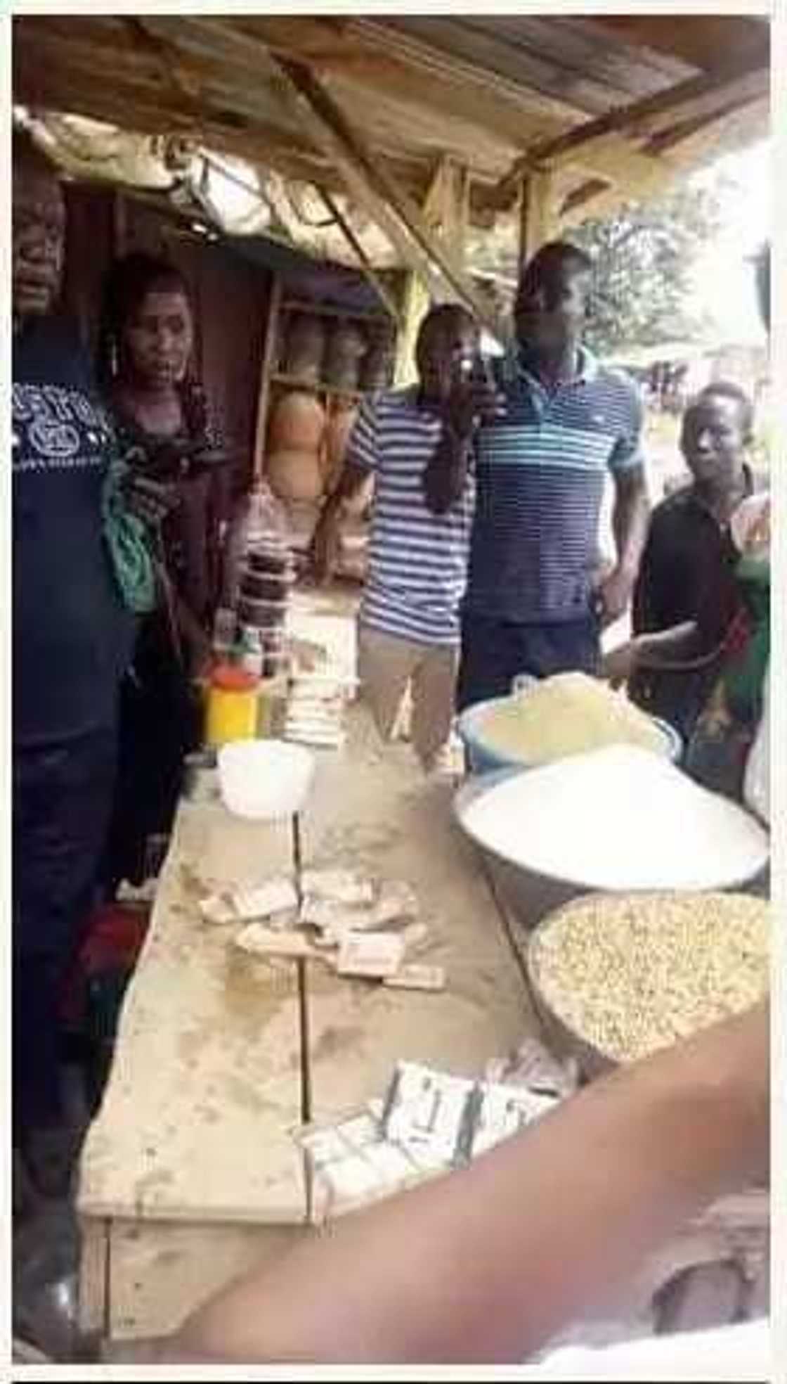 Naira dubu daya ya koma naira 10 a Ibadan Naira dubu daya ya koma naira 10 a Ibadan