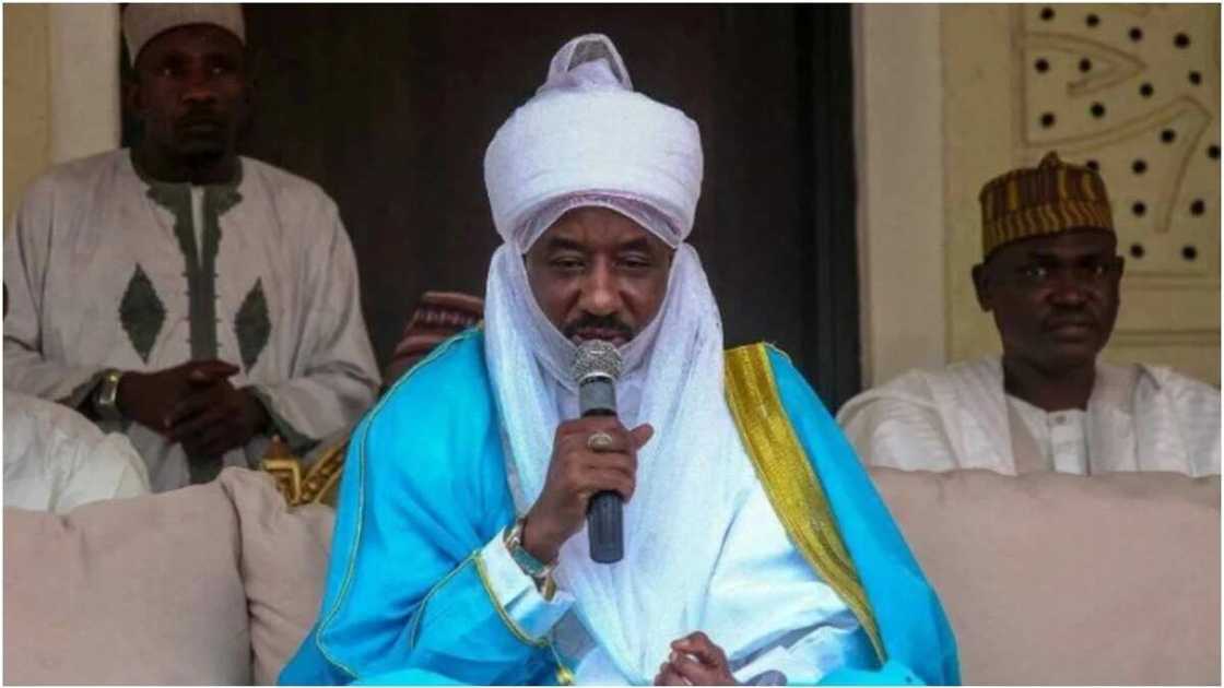 Karin hotuna sun billo yayinda dan sarkin Kano na farko ya zama jami’in dan sanda Karin hotuna sun billo yayinda dan sarkin Kano na farko ya zama jami’in dan sanda
