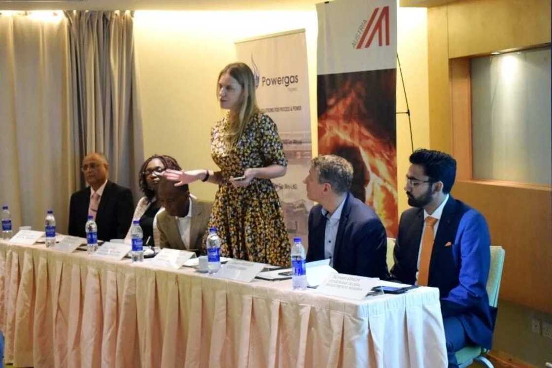 Reduce gas flaring – Save lives! Save the environment! Save costs! Reduce gas flaring – Save lives! Save the environment! Save costs!