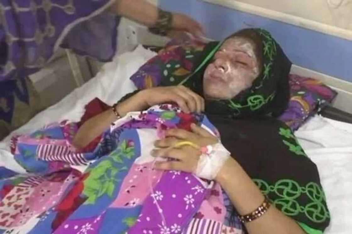 Magidanci a Indiya ya watsa wa matar sa guba don ta haifi mace Magidanci a Indiya ya watsa wa matar sa guba don ta haifi mace