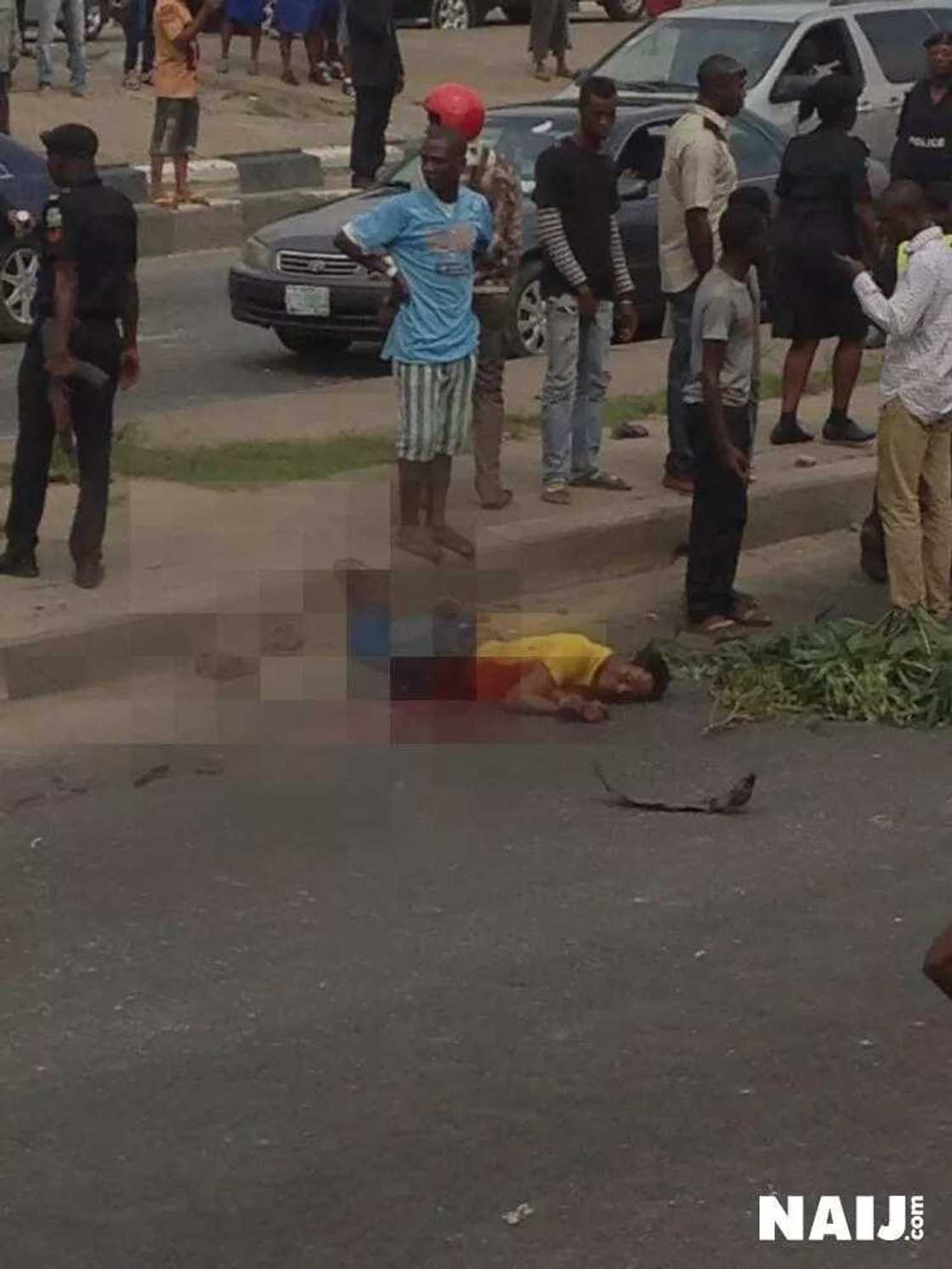 Violence hit Lagos, as BRT kills street hawker Violence hit Lagos, as BRT kills street hawker