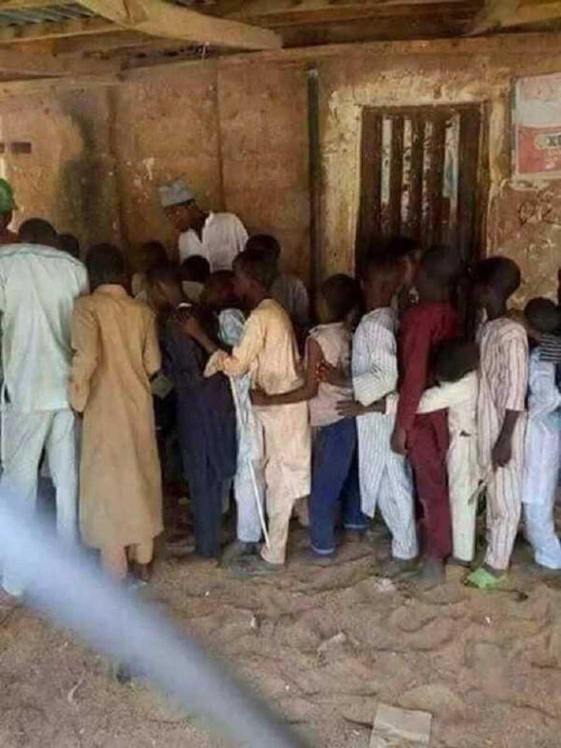 Dubi hotunan kananan yara da aka gani na kada kuri'a a zaben Kano na jiya