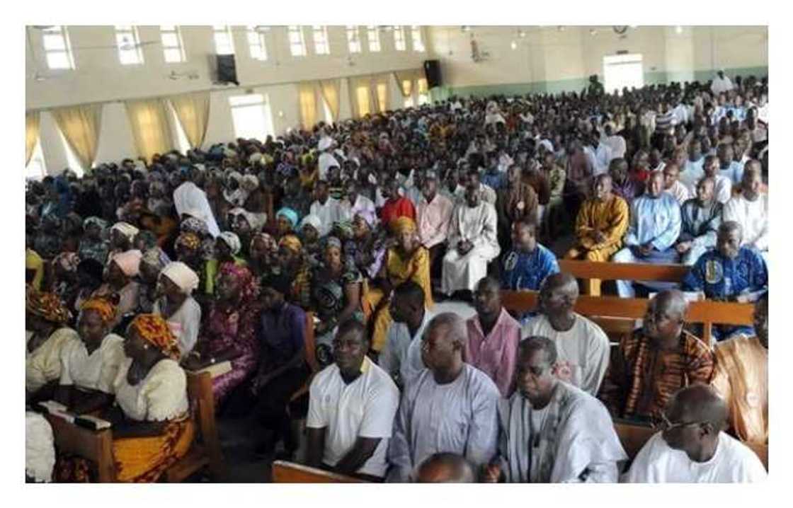 people_in_church people_in_church