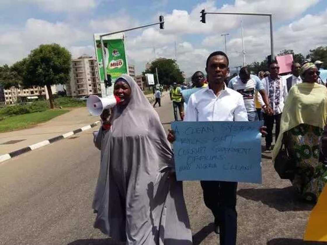 PHOTOS: Nigerians In Lagos Rally Against Corruption Urging Buhari To Jail Ngozi Okonjo-Iweala