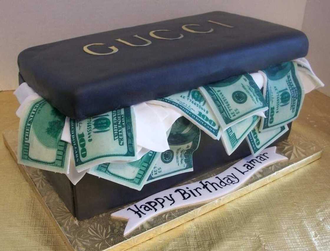 Birthday cake with money Birthday cake with money
