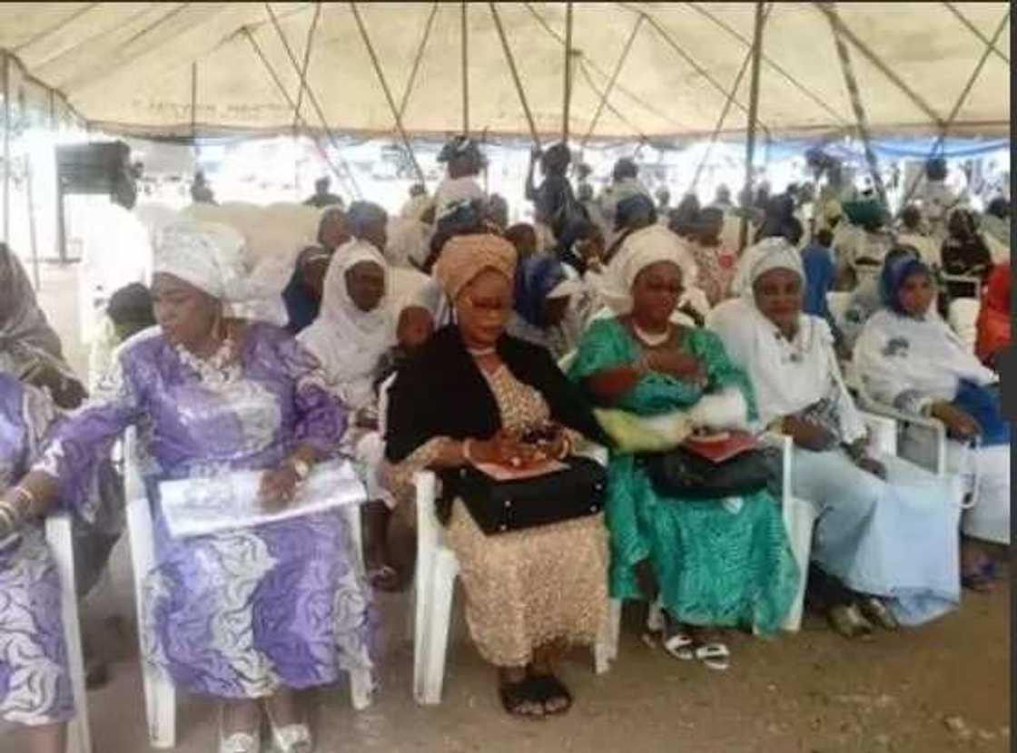 Celebrities storm Late Bukky Ajayi 8th day prayer (photos) Celebrities storm Late Bukky Ajayi 8th day prayer (photos)