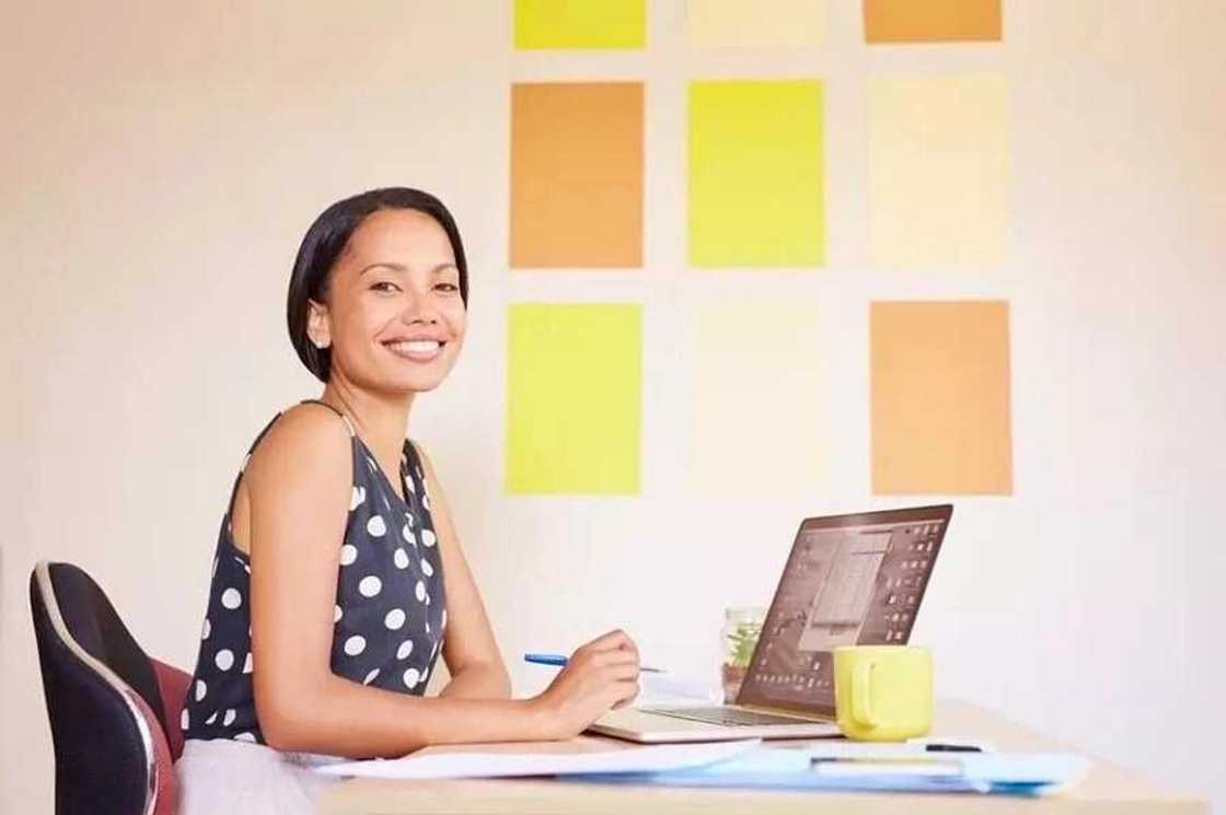 A businesswoman A businesswoman