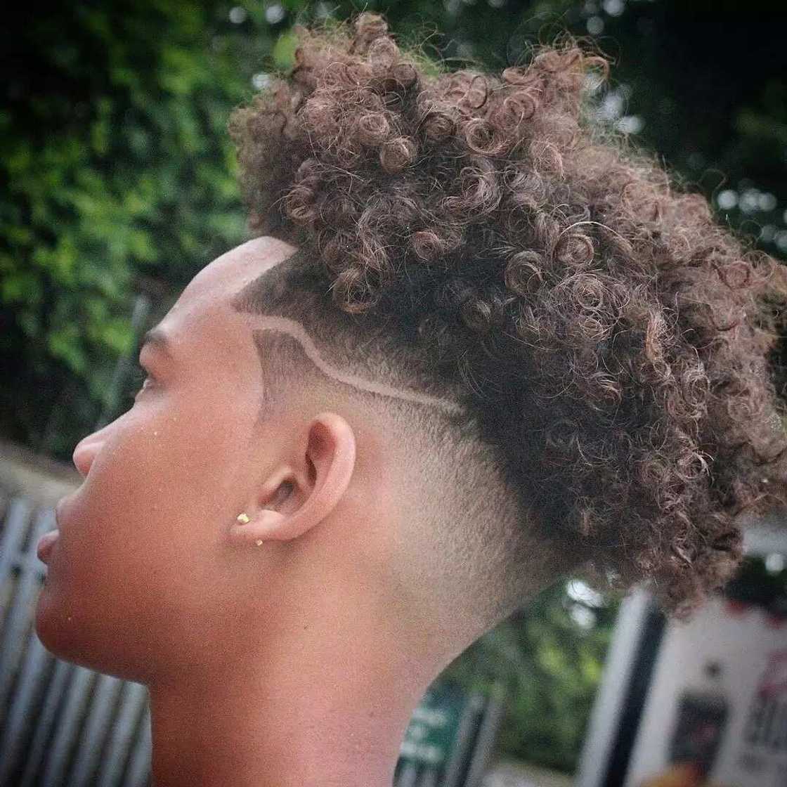 Long curls Long curls