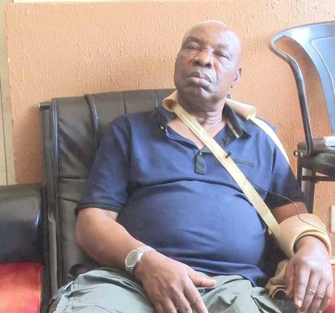 EFCC arrests fake US Army Colonel, accomplice for fraud EFCC arrests fake US Army Colonel, accomplice for fraud