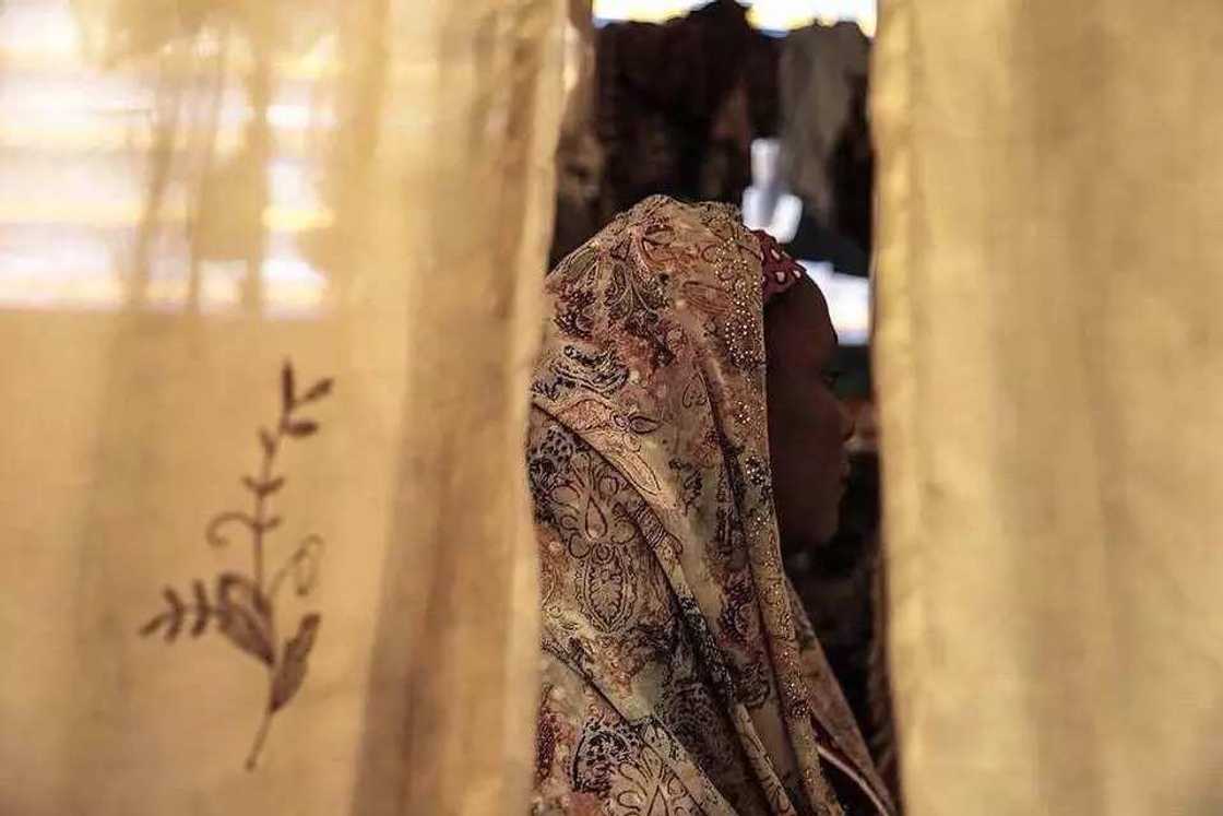 Yadda mijina ya rasa ransa a hannun yan ta’adda bayan an sauya masa aiki zuwa Maiduguri – Wata mata ta ba da takaitaccen tarihin mijinta Yadda mijina ya rasa ransa a hannun yan ta’adda bayan an sauya masa aiki zuwa Maiduguri – Wata mata ta ba da takaitaccen tarihin mijinta