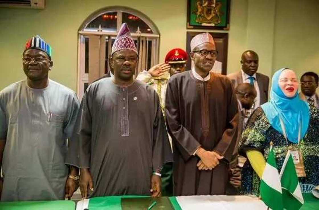 PHOTOS: Buhari Meets Nigerians In South Africa PHOTOS: Buhari Meets Nigerians In South Africa