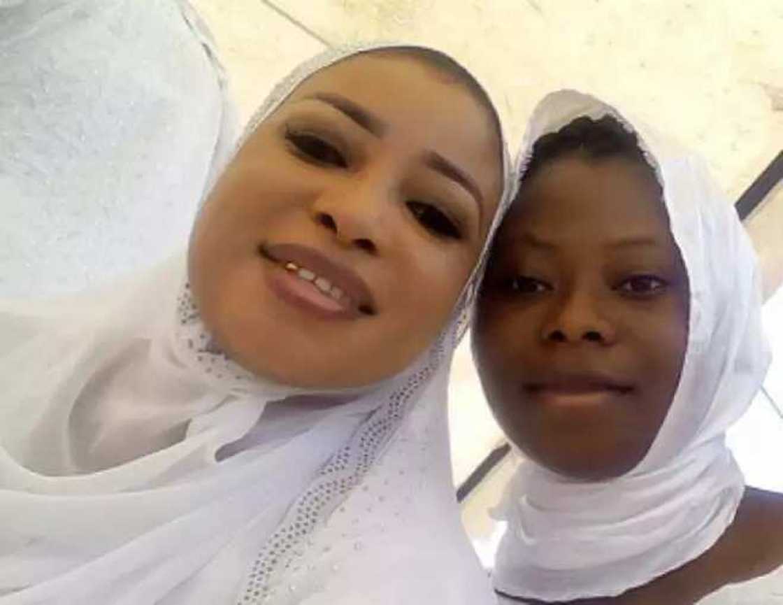 8 Actresses who abandoned Christianity for Islam 8 Actresses who abandoned Christianity for Islam