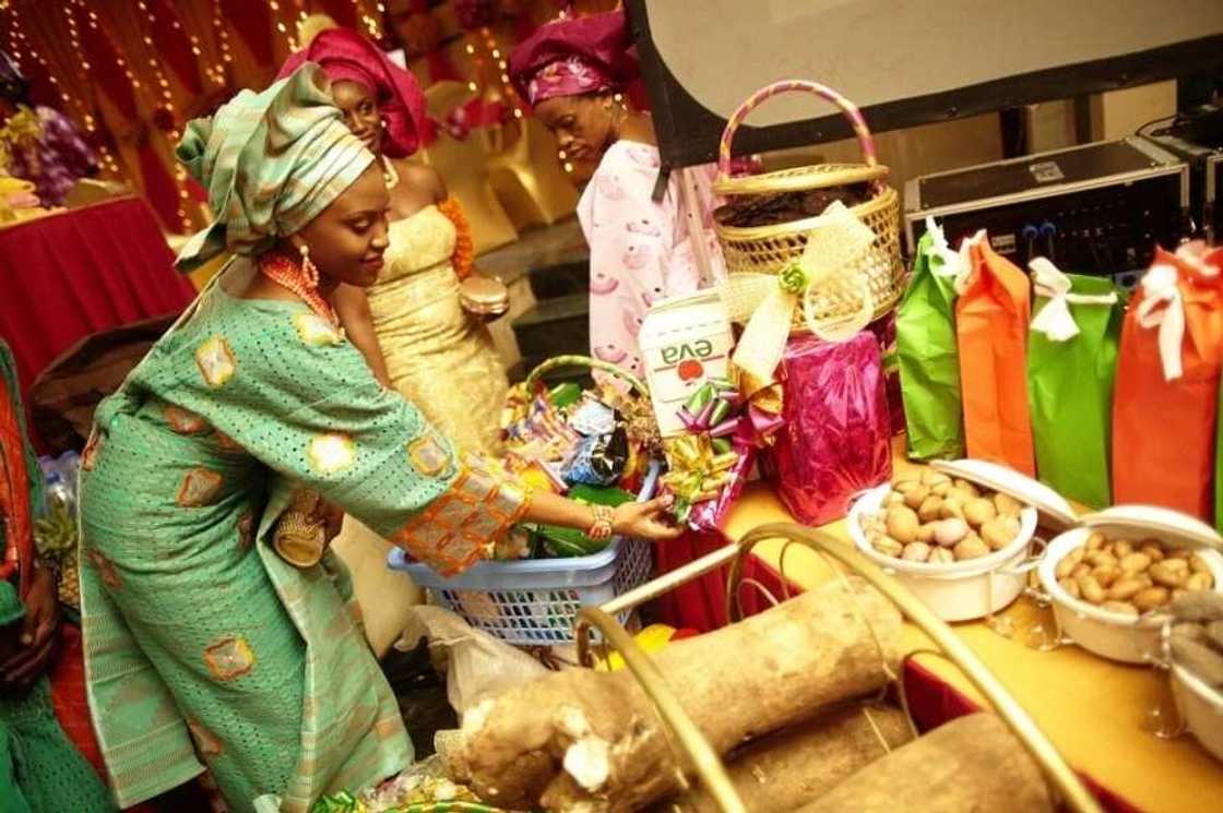 Latest Yoruba wedding traditional gifts Latest Yoruba wedding traditional gifts