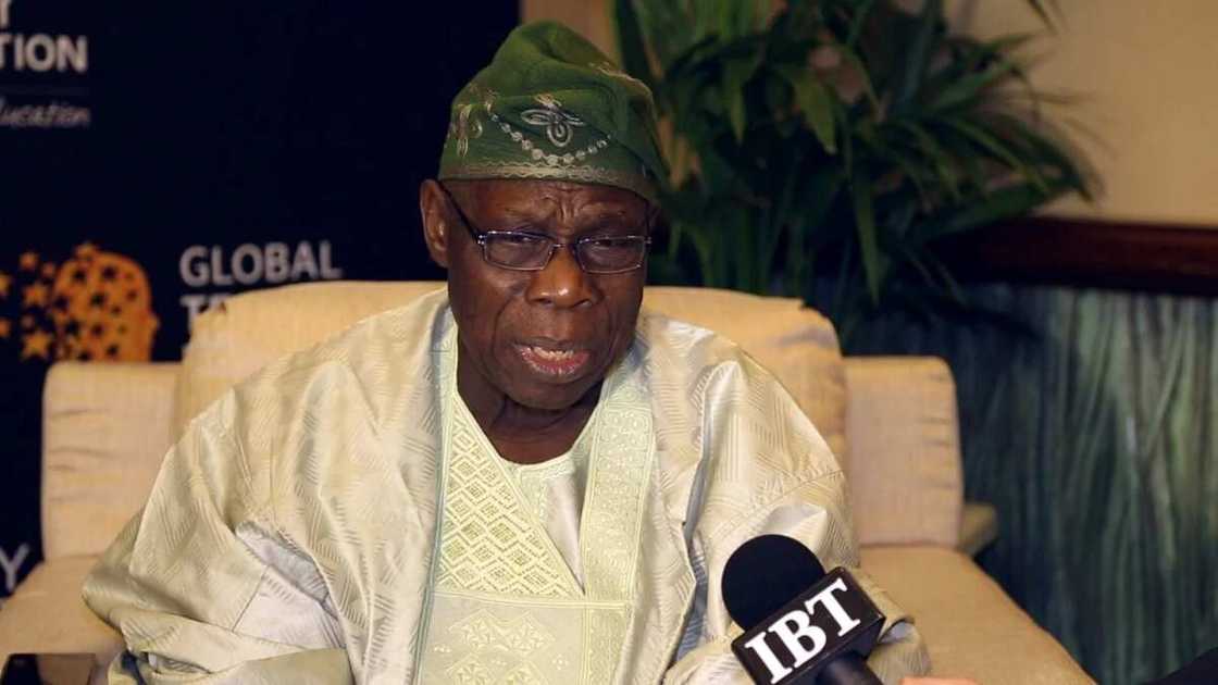 Jawabin Obasanjo : Ana sa ran ‘yan majalissar wakillai da dama za su sauya sheka yayin da tsohon shugaban kasa ya fara bikon su