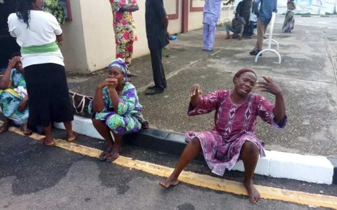 Not fewer than 13 days 6 pupils were kidnapped in Lagos school, parents storm Ambode’s office Not fewer than 13 days 6 pupils were kidnapped in Lagos school, parents storm Ambode’s office