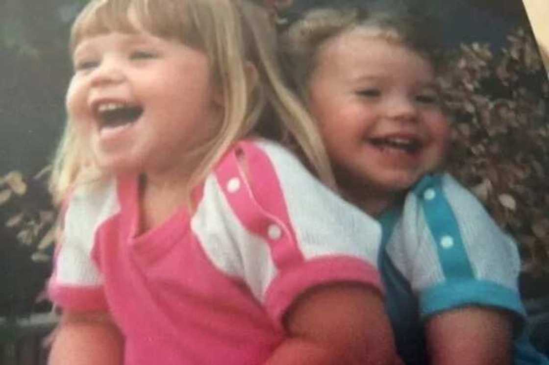 Twin Sisters Give Birth On The Same Day (PHOTOS) Twin Sisters Give Birth On The Same Day (PHOTOS)