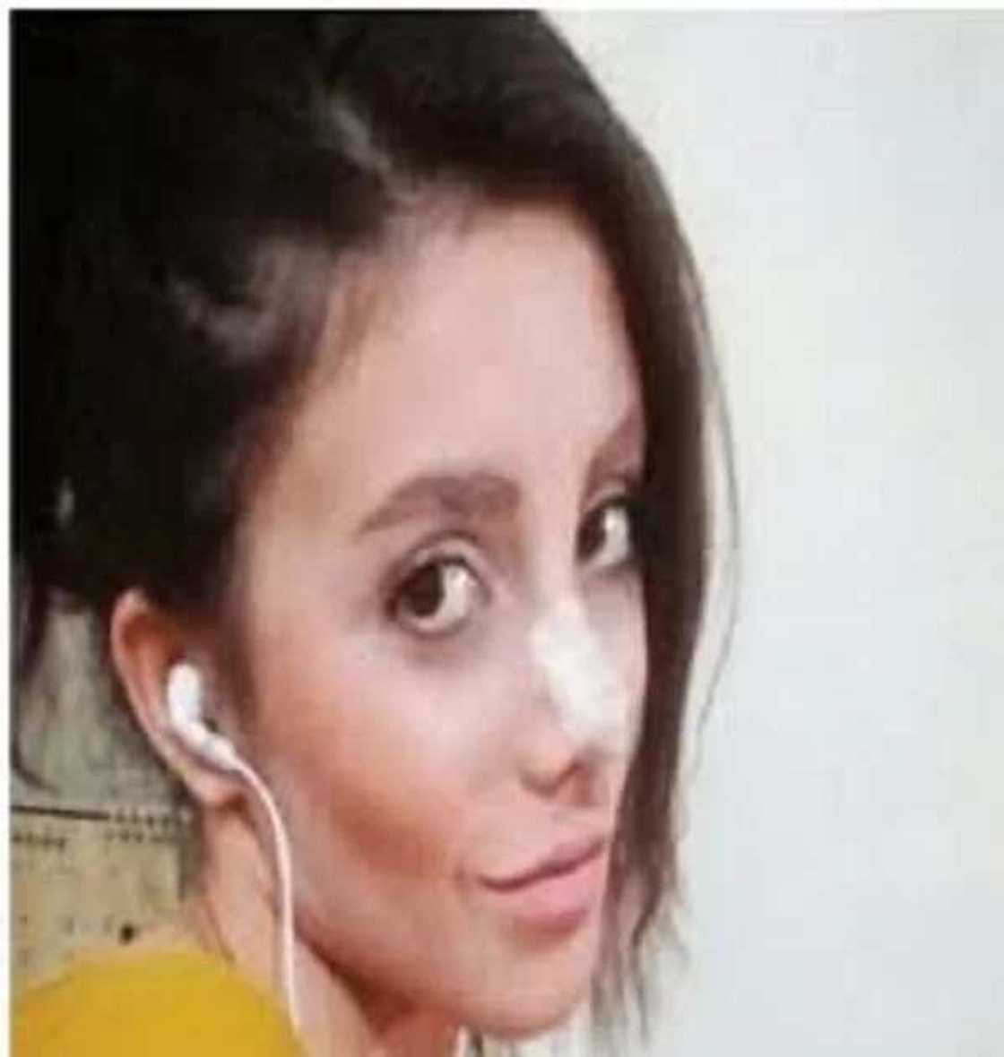 Katobara! Dubi hotunan 'yar-tsana mai-rai, garin son zama Angelina Jolie ta zama dolly Katobara! Dubi hotunan 'yar-tsana mai-rai, garin son zama Angelina Jolie ta zama dolly