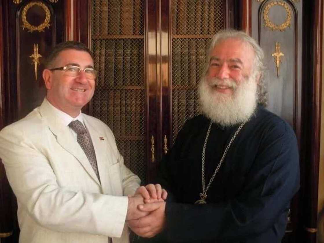 Abin da ya sa na Musulunta Inji Kasurgumin tsohon Fasto Abin da ya sa na Musulunta Inji Kasurgumin tsohon Fasto