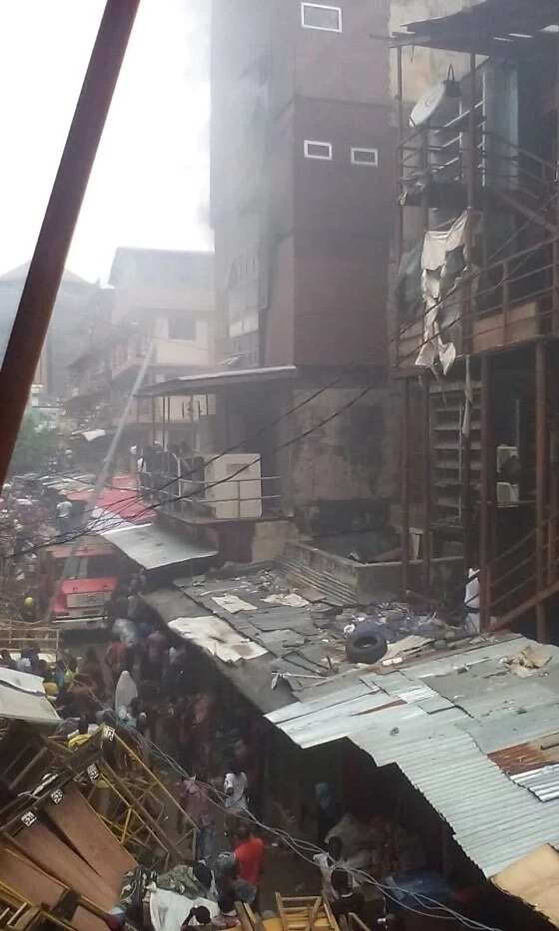 Another Fire Outbreak Hits Balogun Market (PHOTOS) Another Fire Outbreak Hits Balogun Market (PHOTOS)