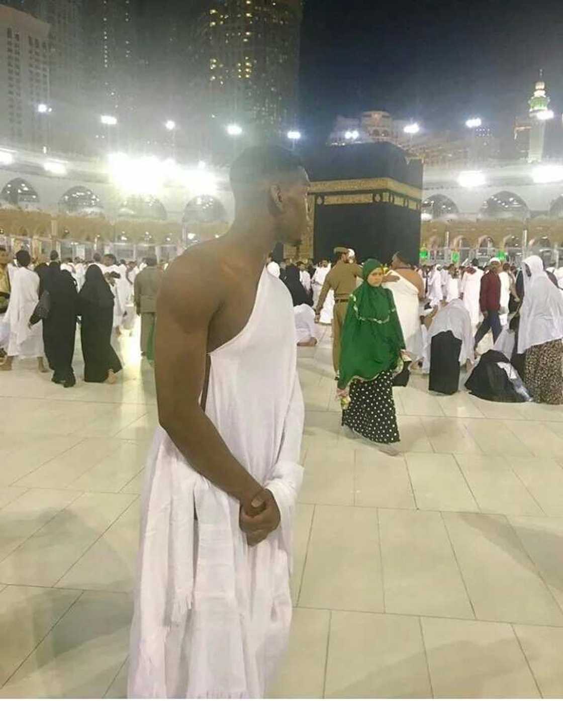 Paul Pogba documents pilgrimage to Mecca (video) Paul Pogba documents pilgrimage to Mecca (video)