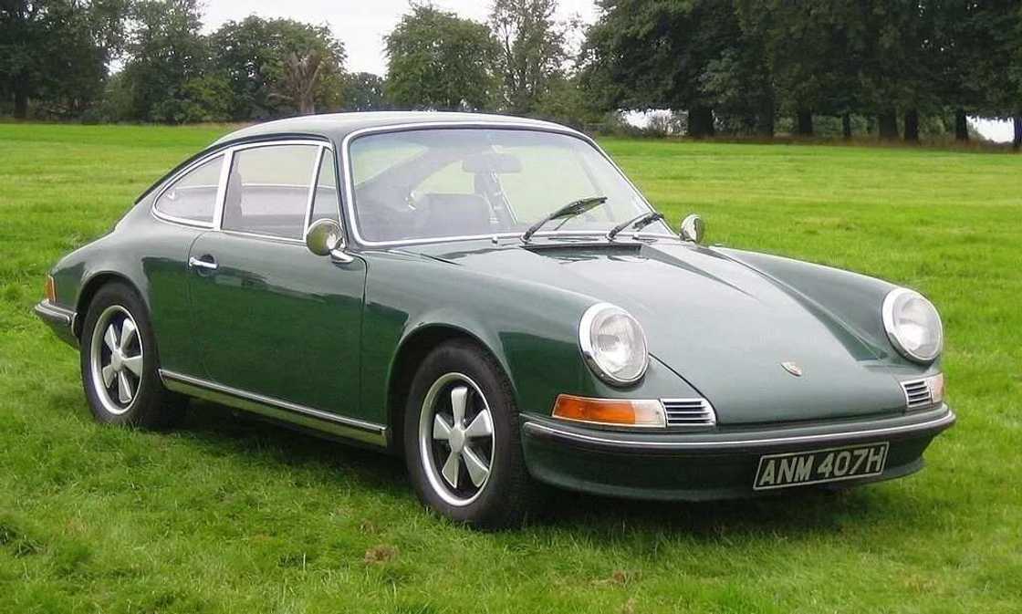 Bill Gates car Porsche 911 Carrera