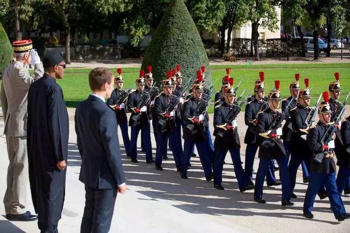 Buhari Meets With Hollande In Paris