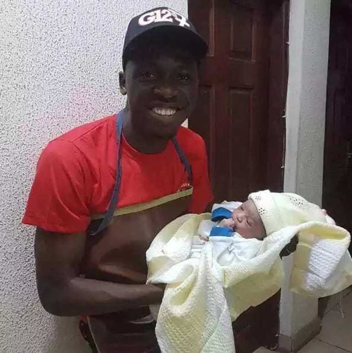 Dan wasan barkwanci Akpororo ya samu karuwa Dan wasan barkwanci Akpororo ya samu karuwa