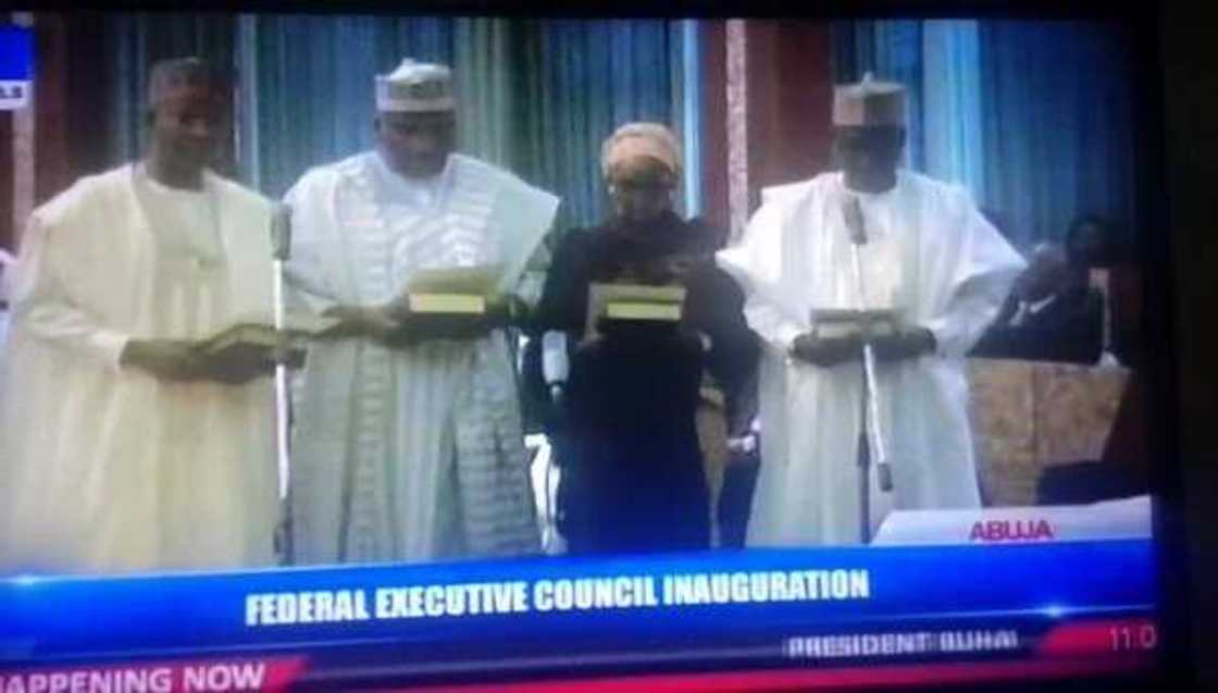 FLASH: Fashola Sworn In As Power, Works & Housing Minister