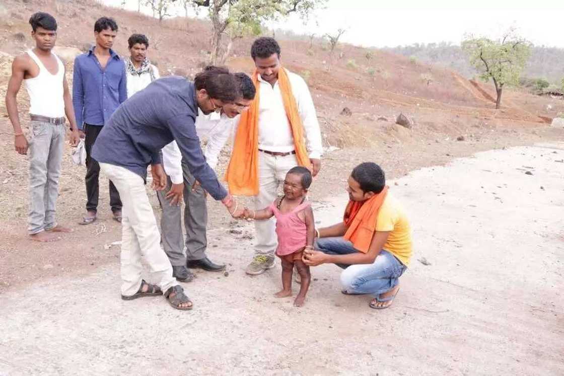 Meet the man who is just 29 inches tall at 50 years old as he stopped growing at the age of 5 (photos) Meet the man who is just 29 inches tall at 50 years old as he stopped growing at the age of 5 (photos)