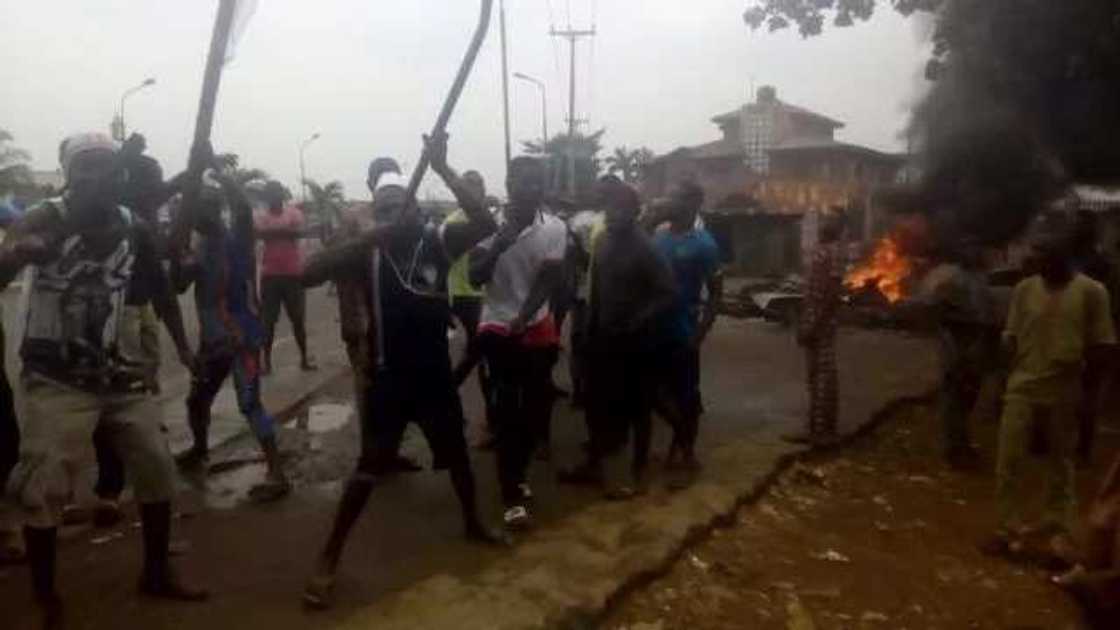 Hausa trader allegedly kills Yoruba driver over N30 in Lagos Hausa trader allegedly kills Yoruba driver over N30 in Lagos