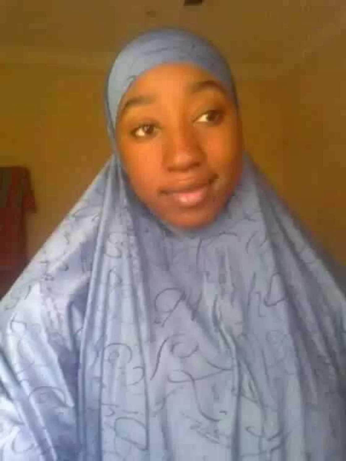 Wata budurwa ta zama shugaban karamar hukuma (Hoto) Wata budurwa ta zama shugaban karamar hukuma (Hoto)