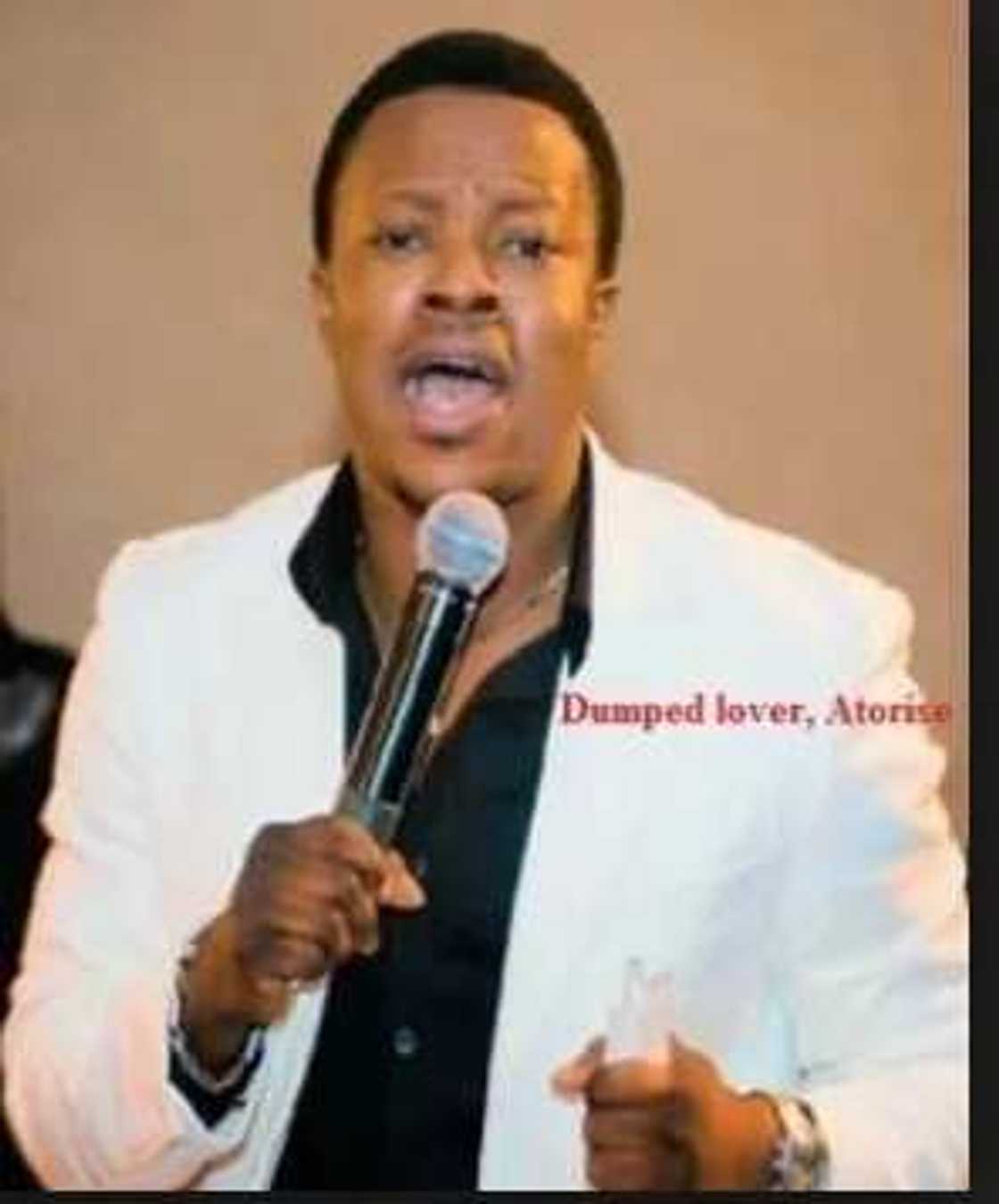 20 Nigerian Celebrities Who May Be Bleaching (PHOTOS) 20 Nigerian Celebrities Who May Be Bleaching (PHOTOS)