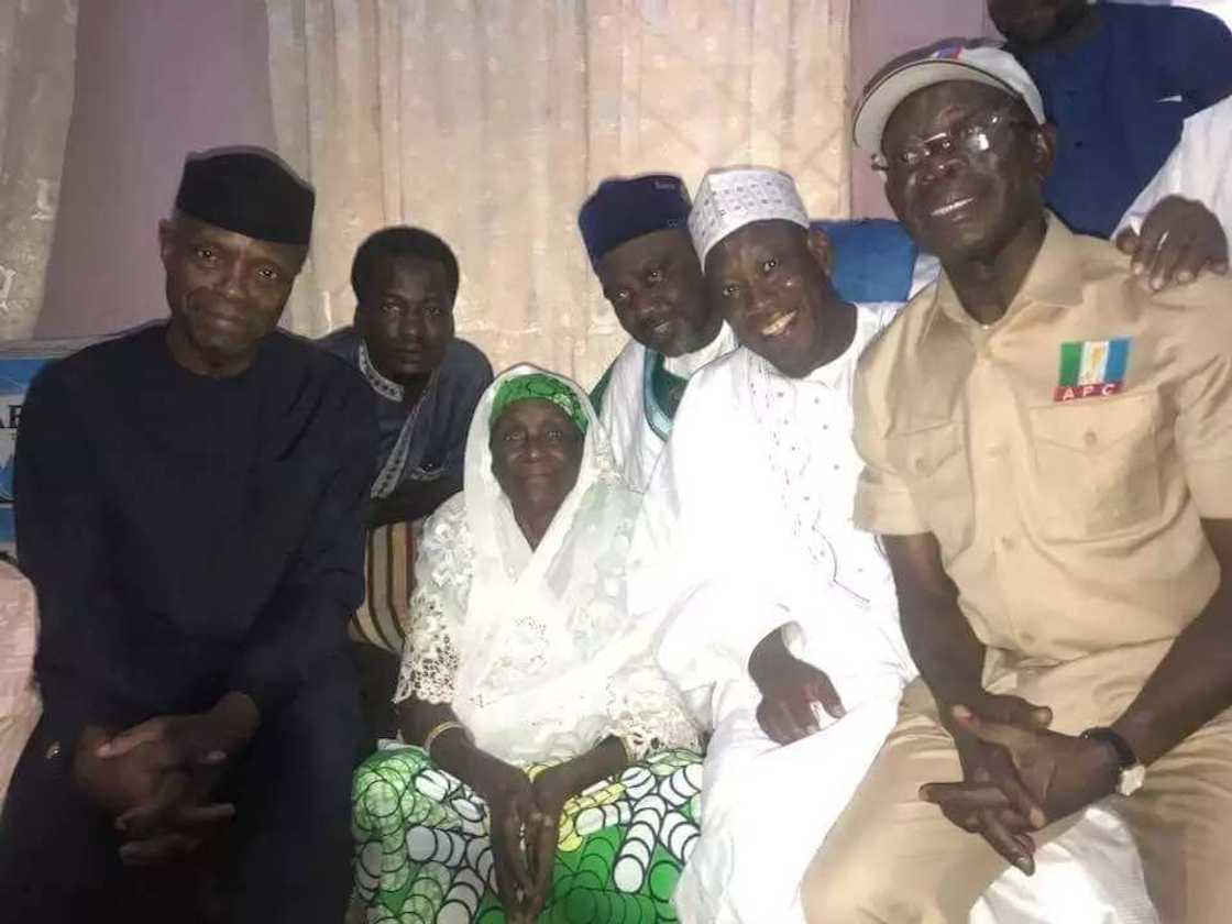 Osinbajo, Ganduje da Masari sun ziyarci yayar Buhari a Daura, hotuna Osinbajo, Ganduje da Masari sun ziyarci yayar Buhari a Daura, hotuna